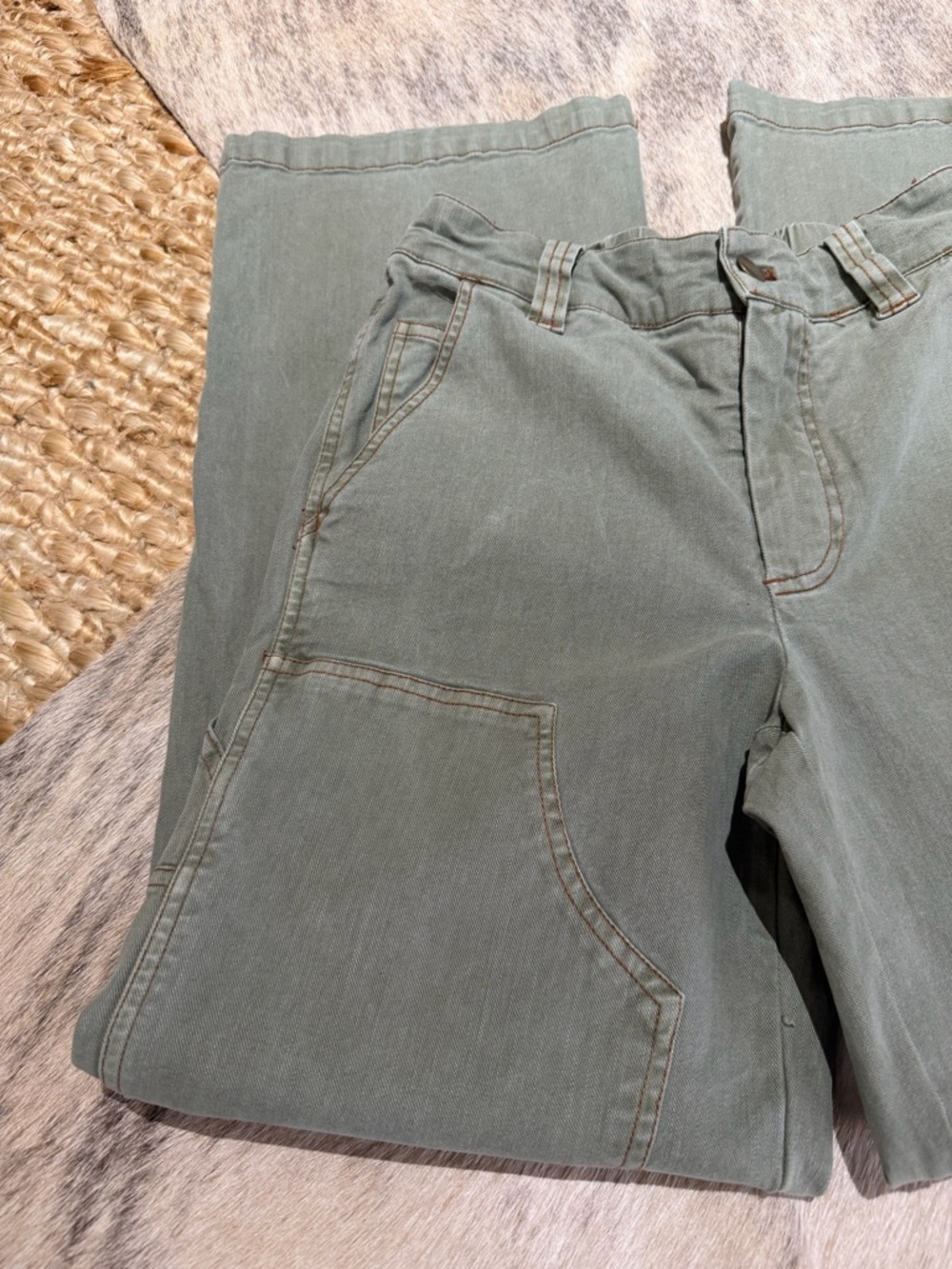 YFB Young Fabulous & Broke Olive Utility Wide Leg Pants XS - Picture 4 of 7